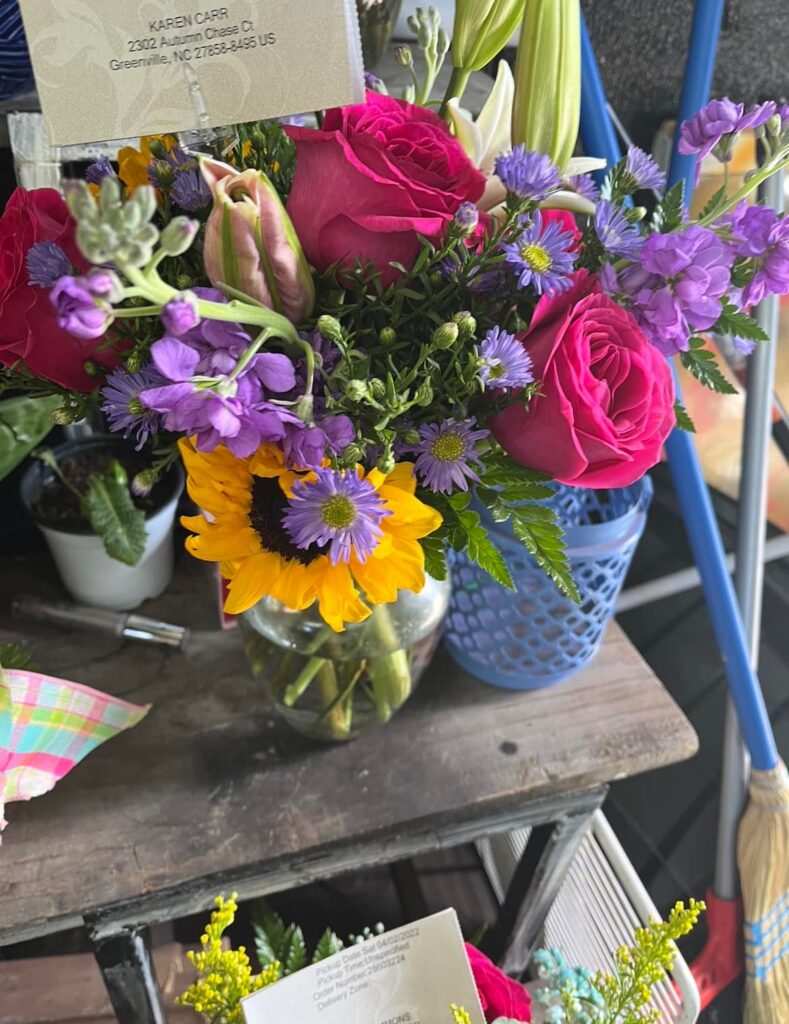 flower arrangement sunflower